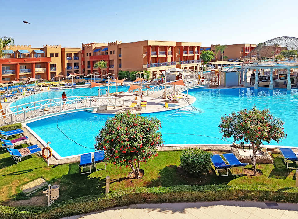 Pool Hotel Titanic Palace