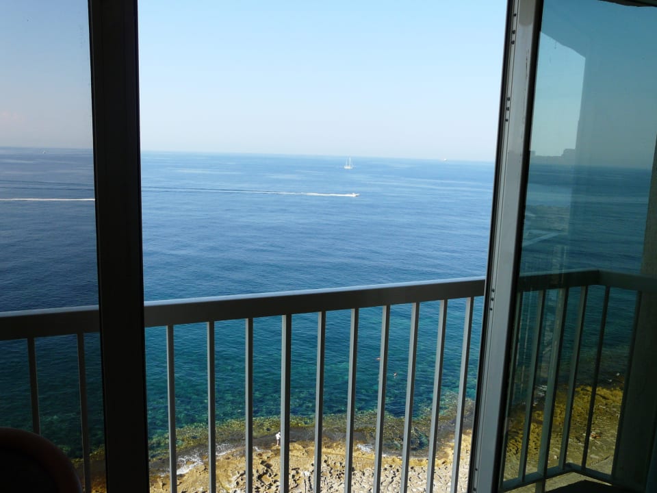 Blick aus dem Zimmer im 7ten Stock The Diplomat Hotel