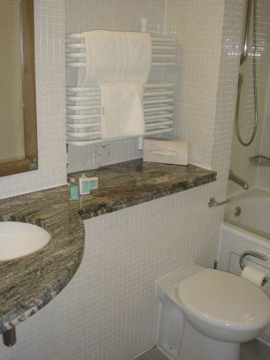 Bad / WC De Vere Devonport House