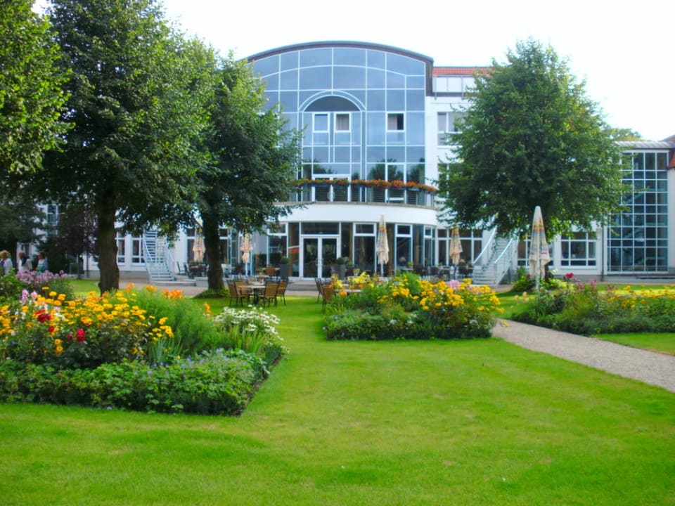 Garten Seehotel Großherzog von Mecklenburg