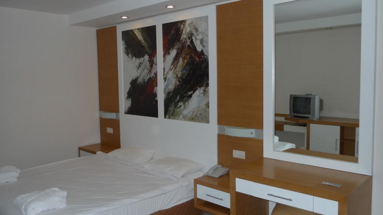 Schöne Einrichtung Ladonia Hotels Adakule