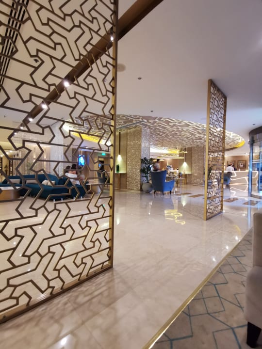 Lobby Two Seasons Hotel & Apartments