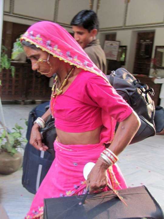 Kofferträgerin Jagat Palace