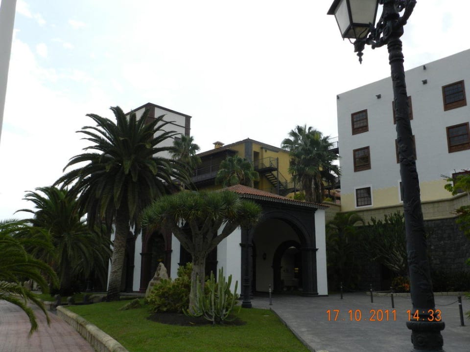 Hotelzufahrt Gran Tacande Wellness & Relax Costa Adeje