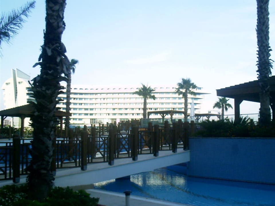 Ausblick zum Concorde Fame Residence Lara & Spa