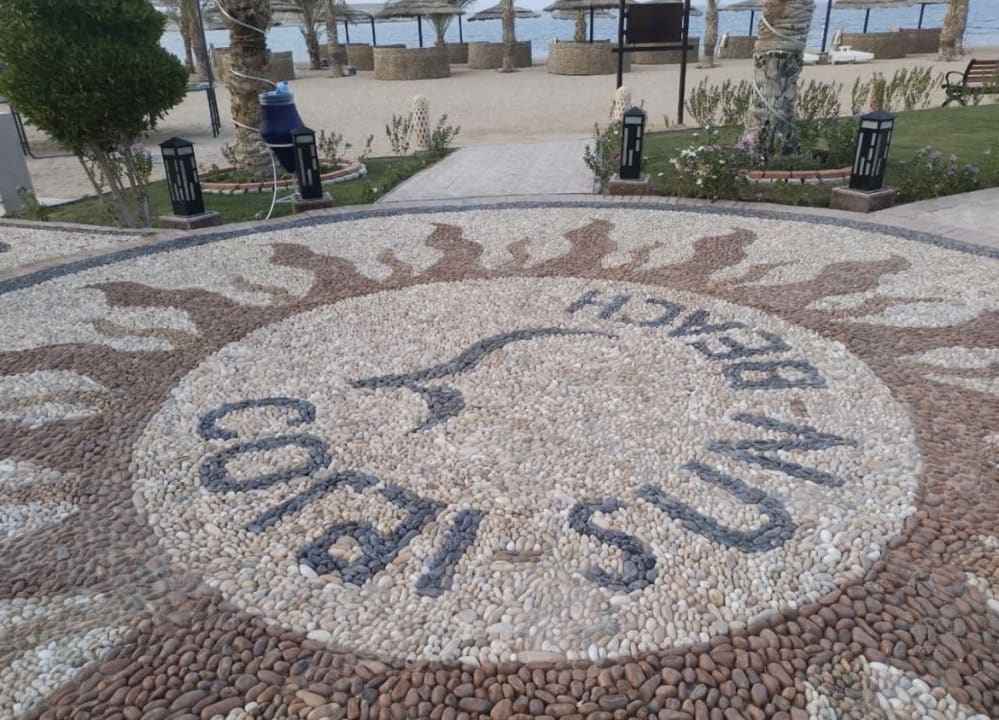 Gartenanlage Coral Sun Beach