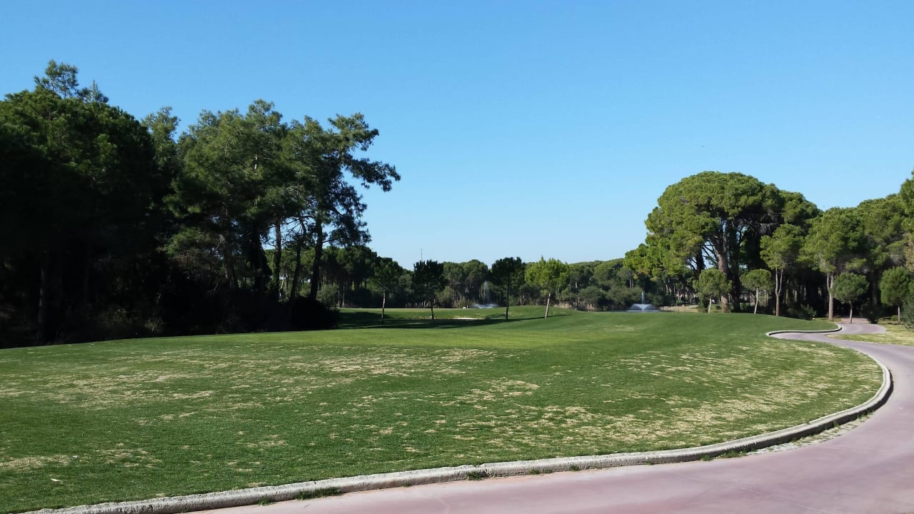 Golfplatz: Wunderschön zum spazieren! Maxx Royal Belek Golf Resort