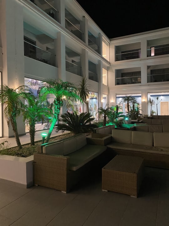 Gastro Asterias Beach Resort