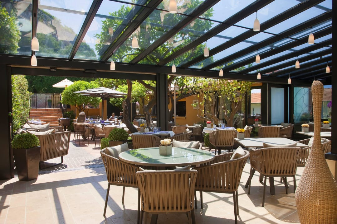 Véranda Restaurant Le Patio Hotel La Perouse