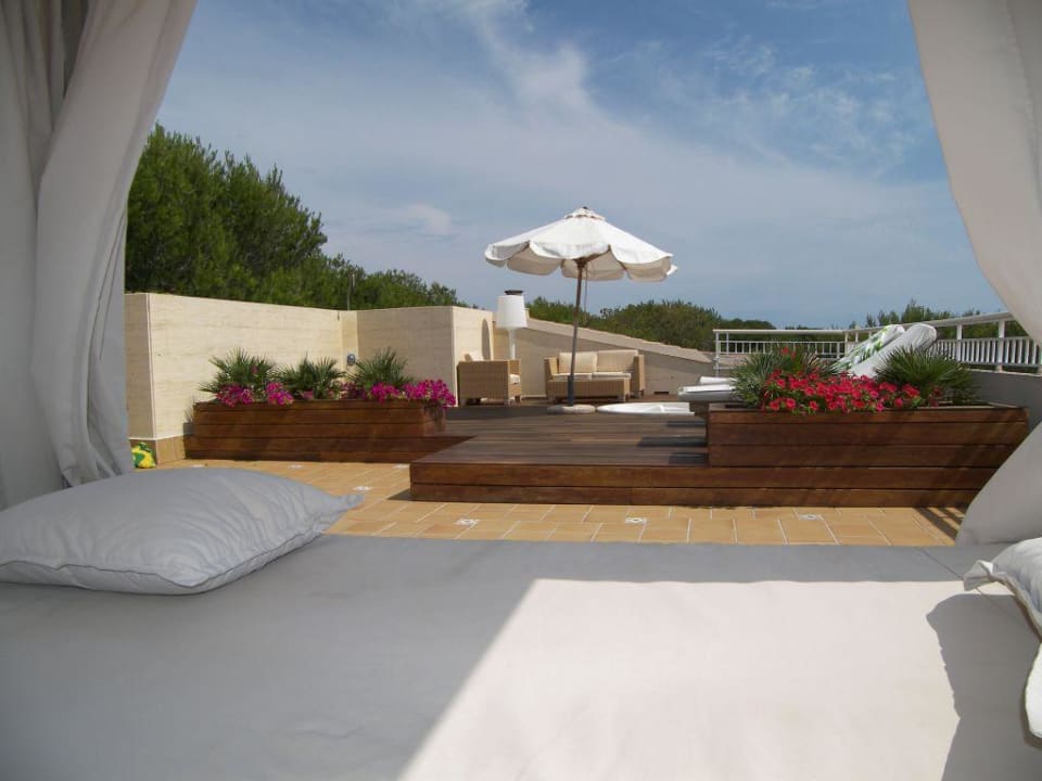 Terrasse unserer Royal Superior Suite VIVA Cala Mesquida Suites & Spa 16+