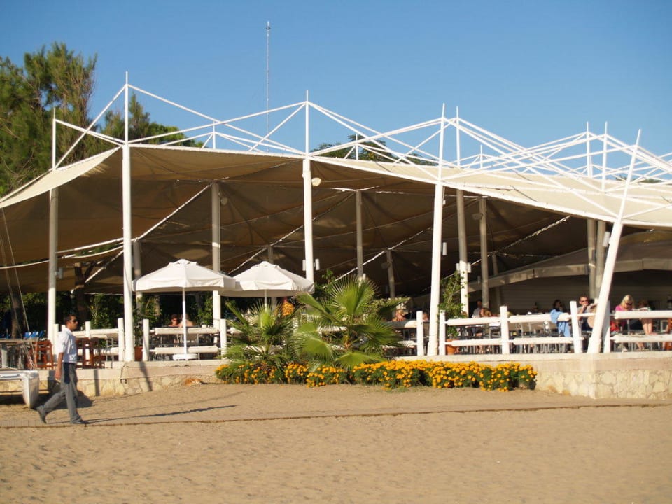 Strandrestaurant und Bar ROBINSON PAMFILYA