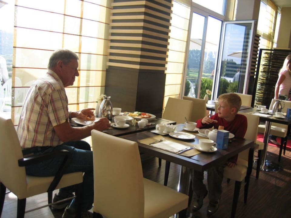 Frühstücksraum NH Hamburg Horner Rennbahn