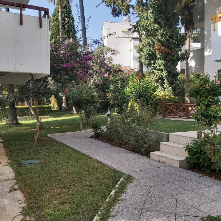 Gartenanlage Hotel Antik Garden & Antik Butik