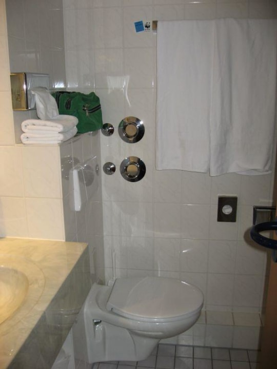 Bad ACHAT Hotel Dresden Elbufer
