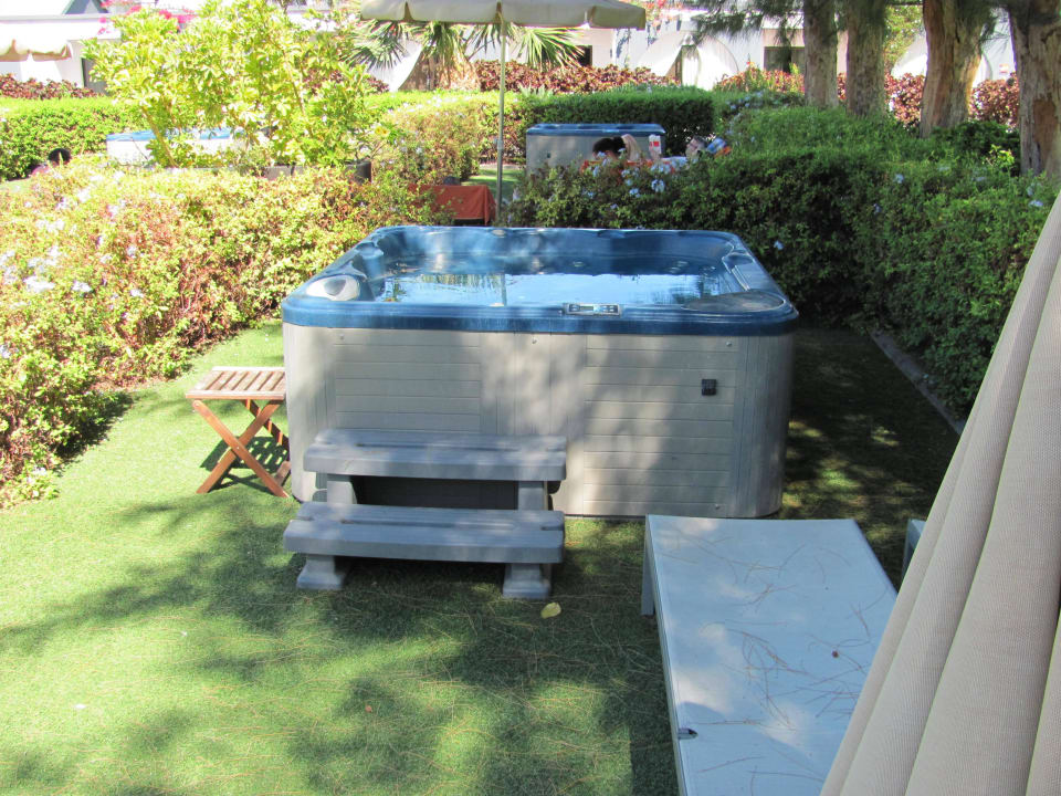 Whirlpool R2 Romantic Fantasia Suites - Adults only