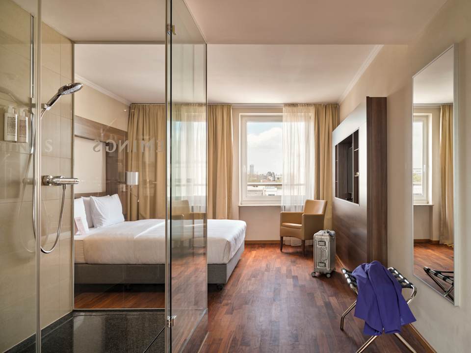 Zimmer Flemings Hotel Frankfurt Main-Riverside