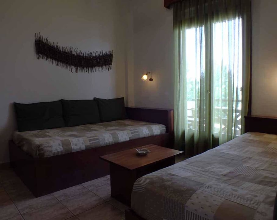 Two bedroom apartment No 7 Apartments Christaras