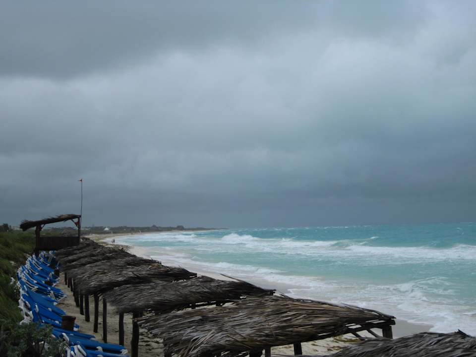 Strand bei Sturm Anfang März 2012 Melia Las Dunas