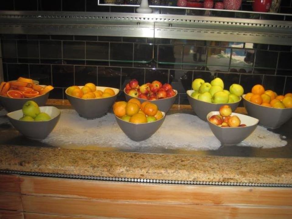 Obstangebot am Mittag und Abend im Hauptrestaurant SH Dolce Vita