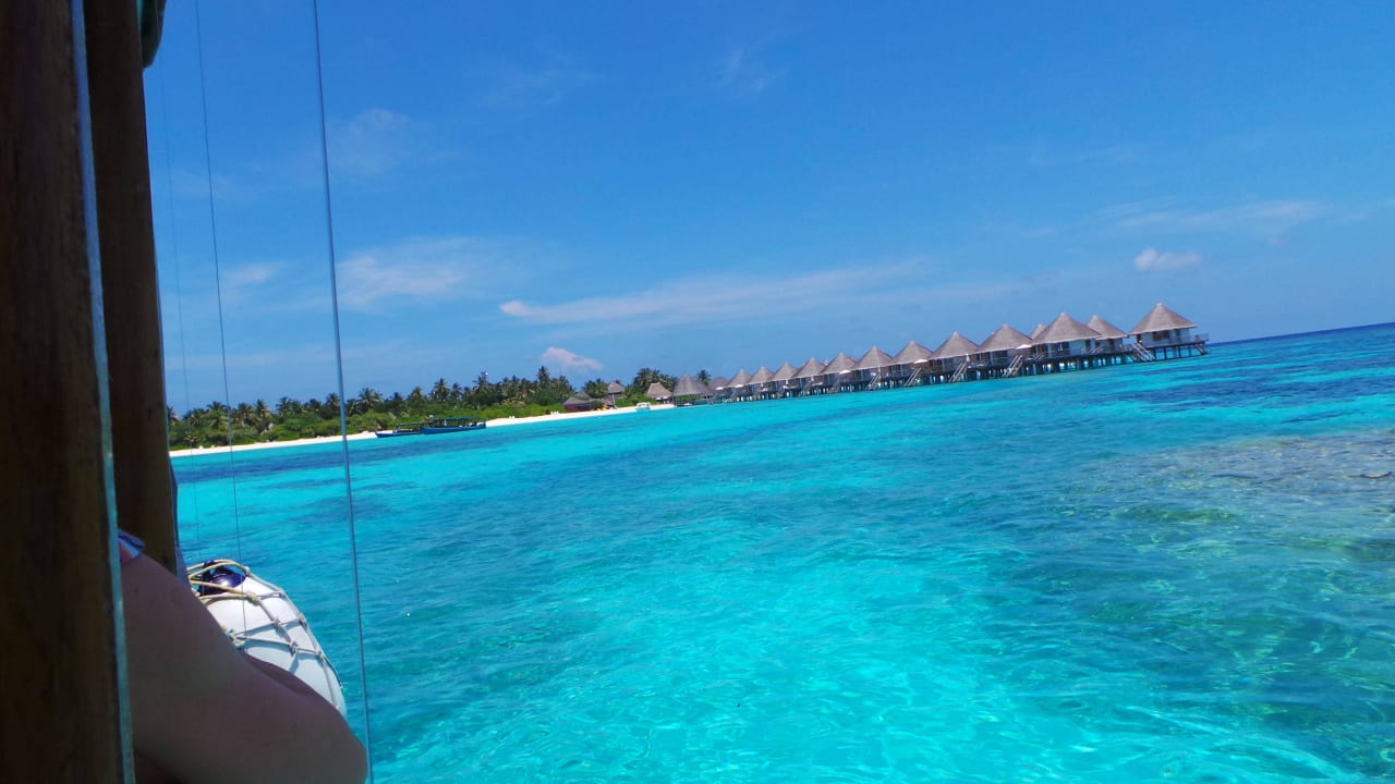 Angaga Angaga Island Resort