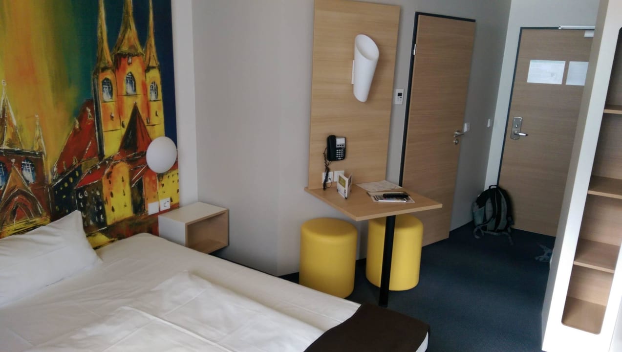 "Unser Zimmer" B&B Hotel Erfurt-Hbf (Erfurt) • HolidayCheck (Thüringen ...