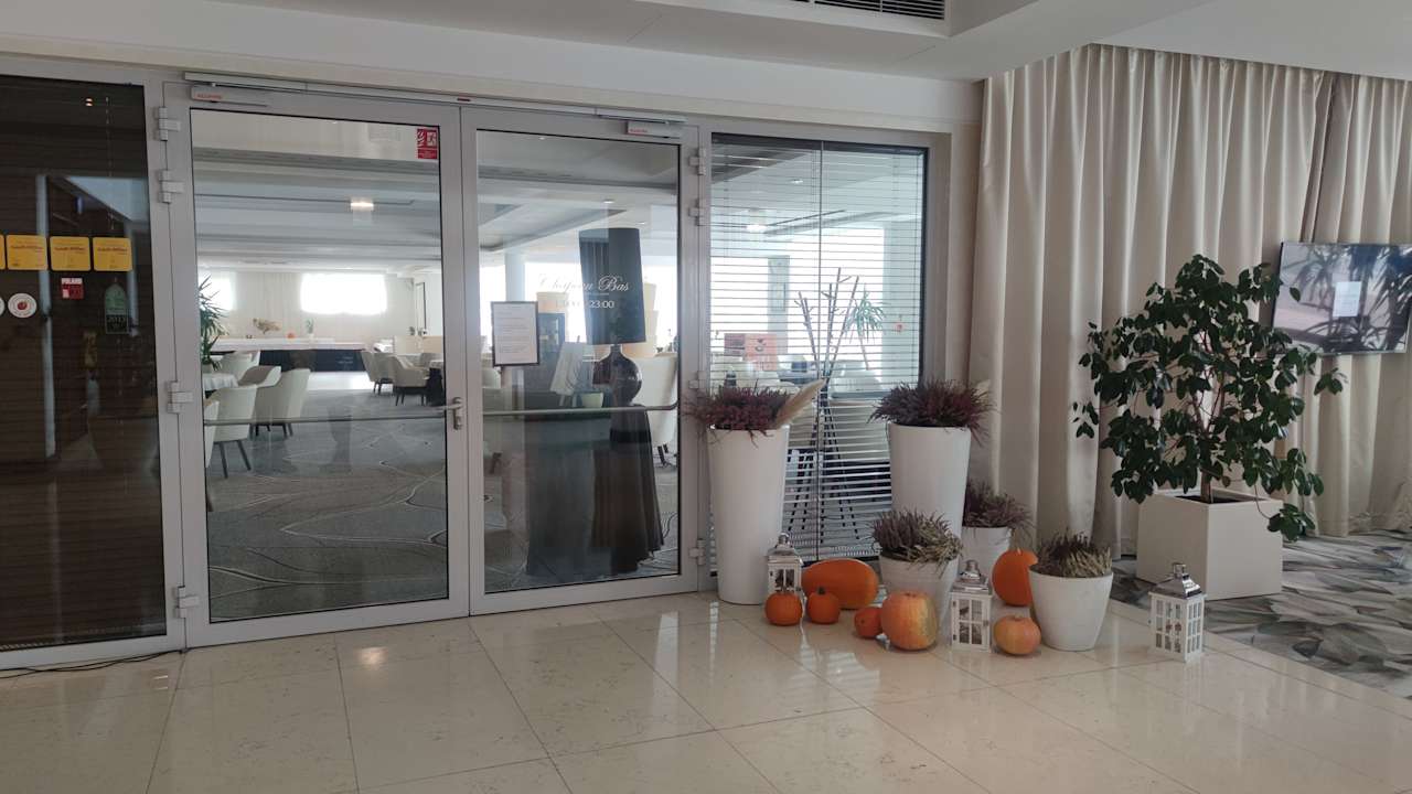 Lobby Grand Lubicz – Uzdrowisko Ustka