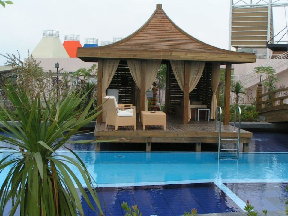 Pool Limak Lara Deluxe Hotel & Resort