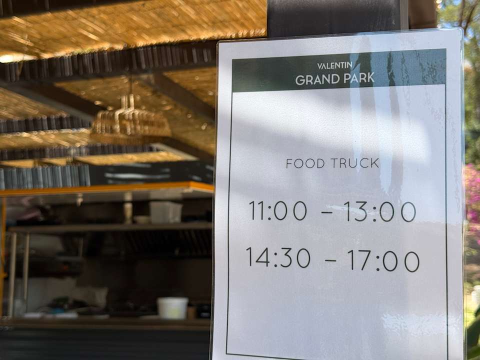 Gastro Valentin Grand Park Suite Hotel