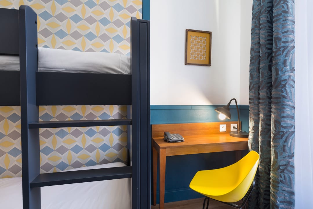 Zimmer Hotel Nap By HappyCulture