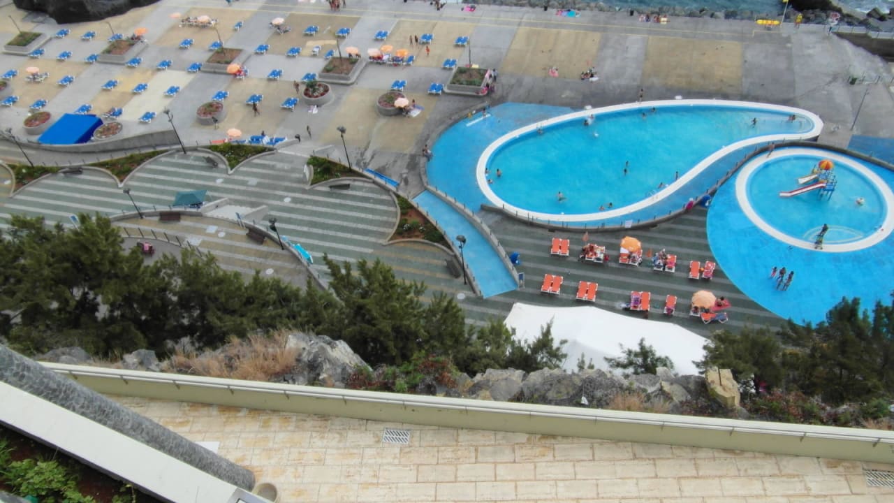 Öffentliches Schwimmbad  Hotel Madeira Regency Cliff