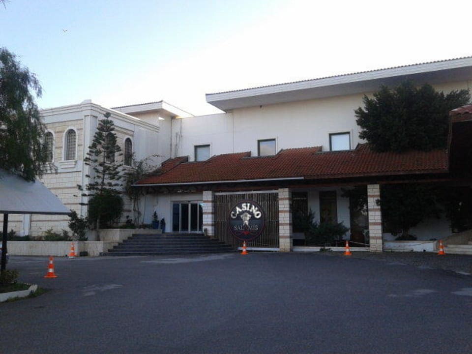 Eingang Casino Salamis Bay Conti Resort Hotel & Casino