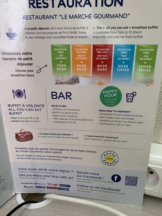 Sonstiges Campanile Val de France