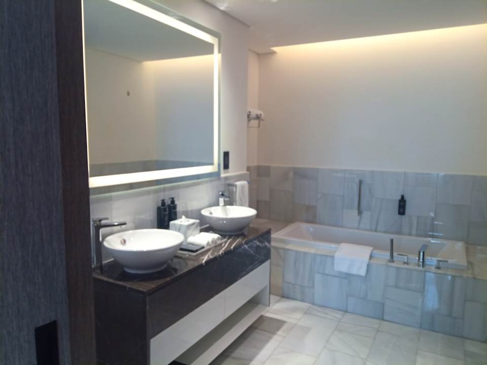 Zimmer Th8 Palm Dubai Beach Resort, Vignette Collection, an IHG Hotel