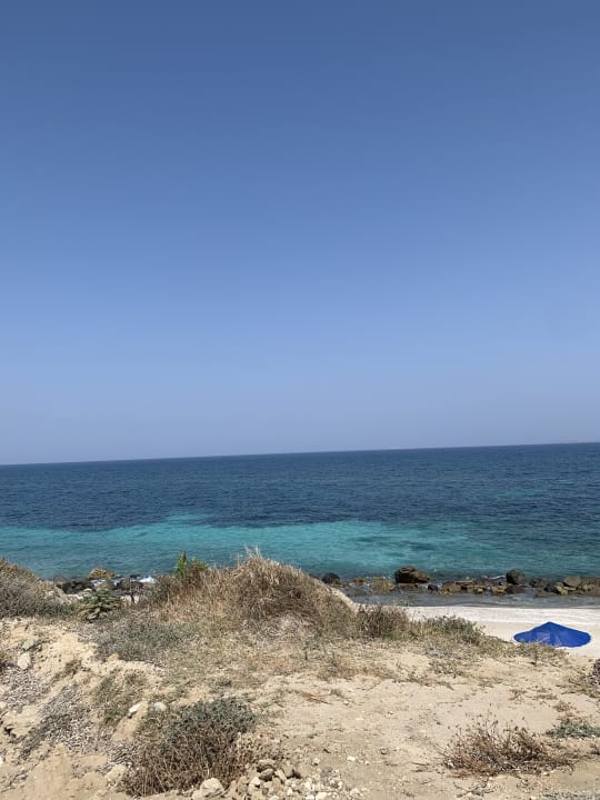 Strand Hotel Kouros Palace