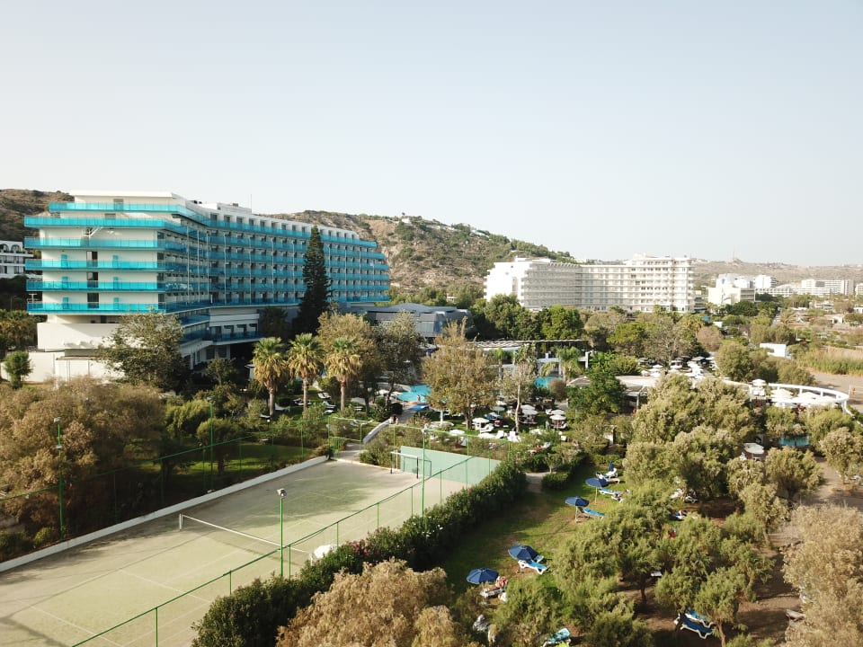 Außenansicht Hotel Calypso Beach