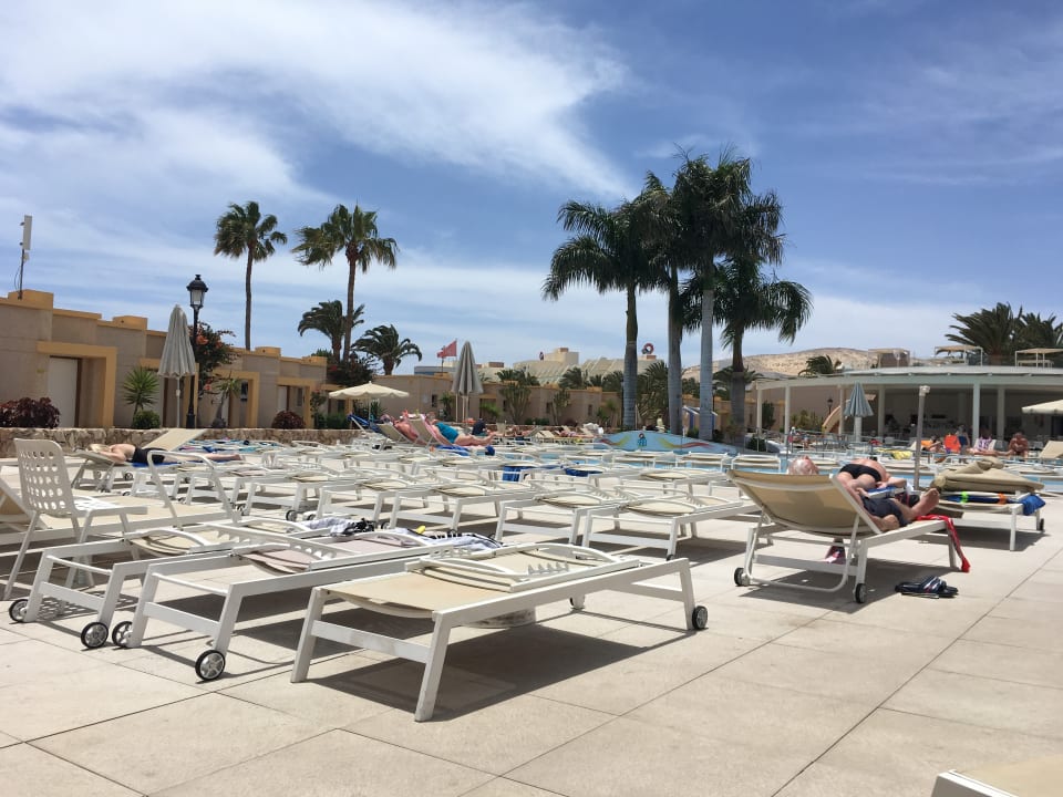 Pool SBH Monica Beach Resort