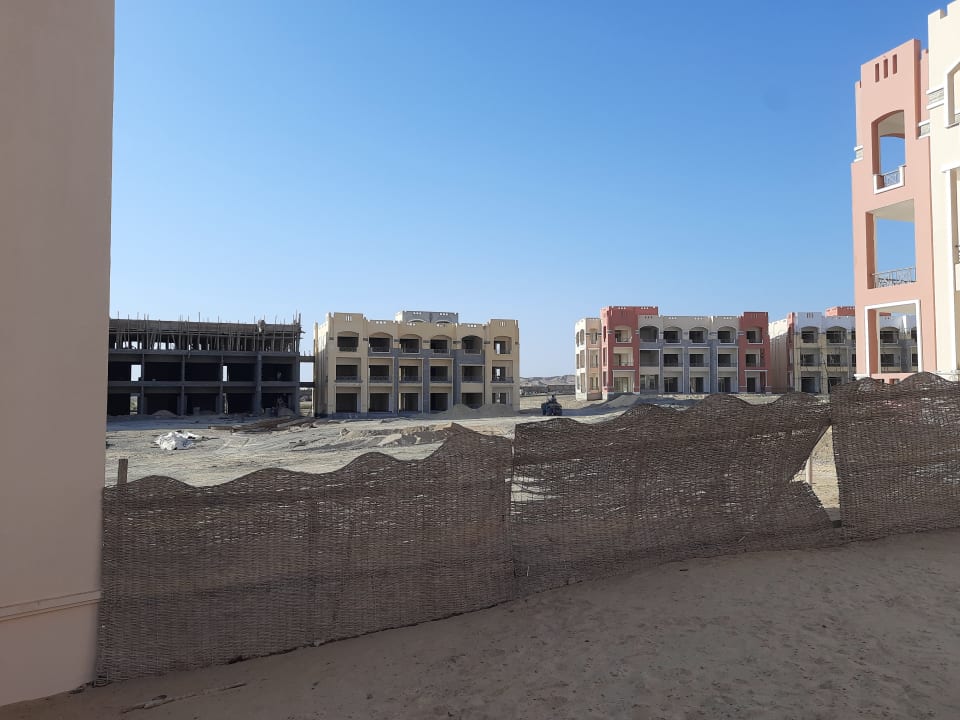 Ausbick Oyster Bay Beach Resort - Luxury Serviced Condo