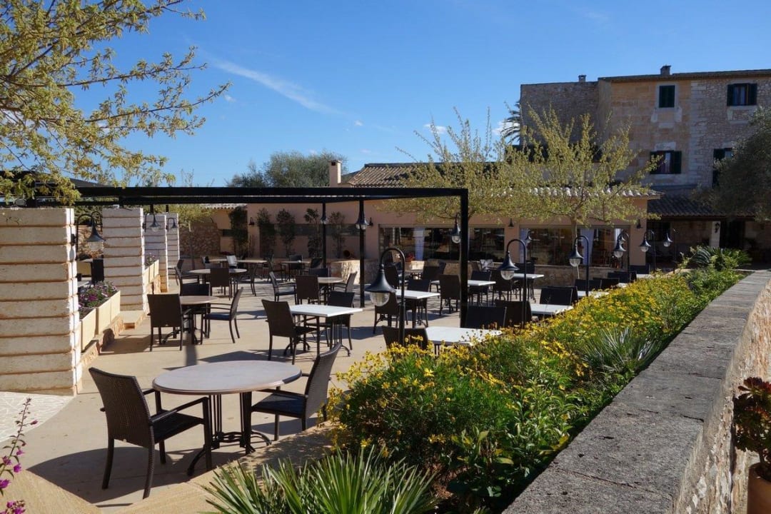 Neue Terrasse für Frühstück und Abendessen Hotel Son Trobat Wellness & Spa