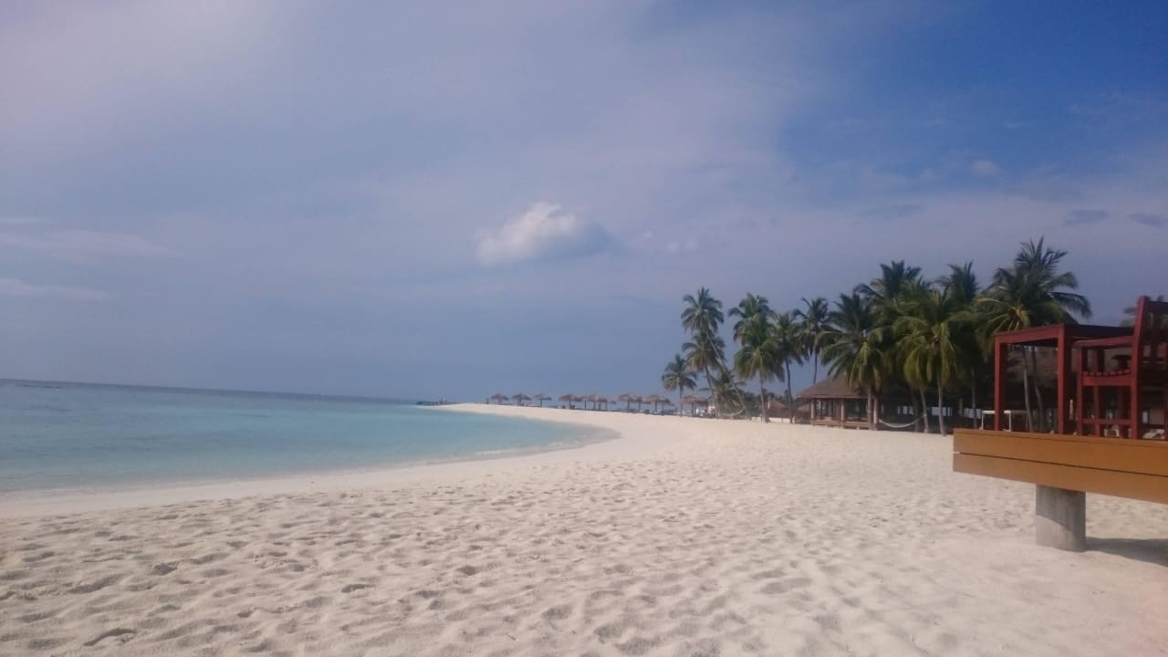 13 Veligandu Maldives Resort Island