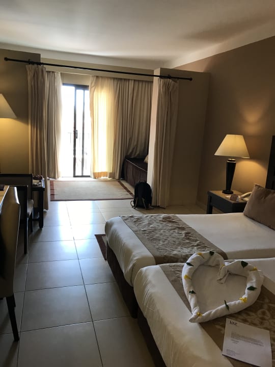 Zimmer Jaz Dar EL Madina