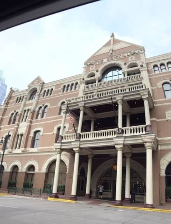 Side - Entrance Hotel The Driskill