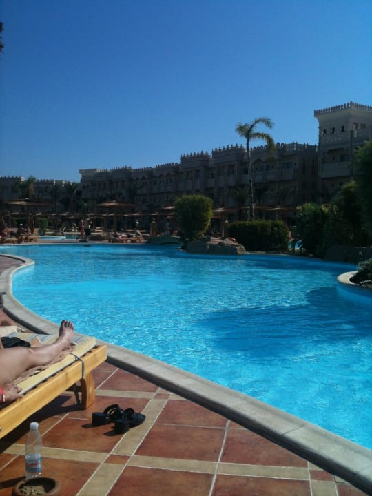 Teil der gigantischen Poolanlage Pickalbatros Palace Resort