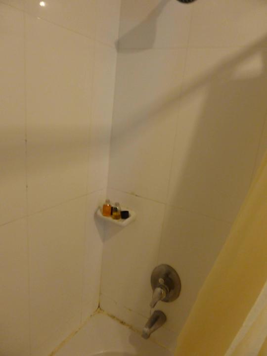 Dusche Zi.Nr. 712 Champasak Grand Hotel