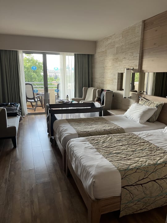 Zimmer Melas Resort Hotel