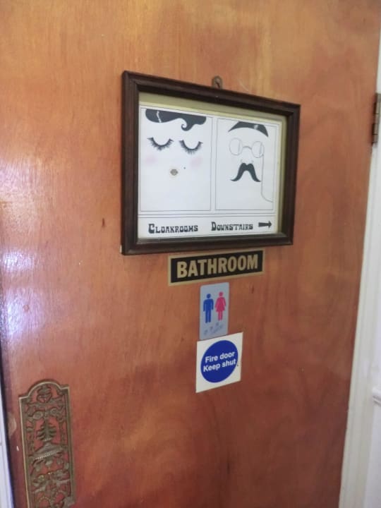 00 Charlotte Guest House