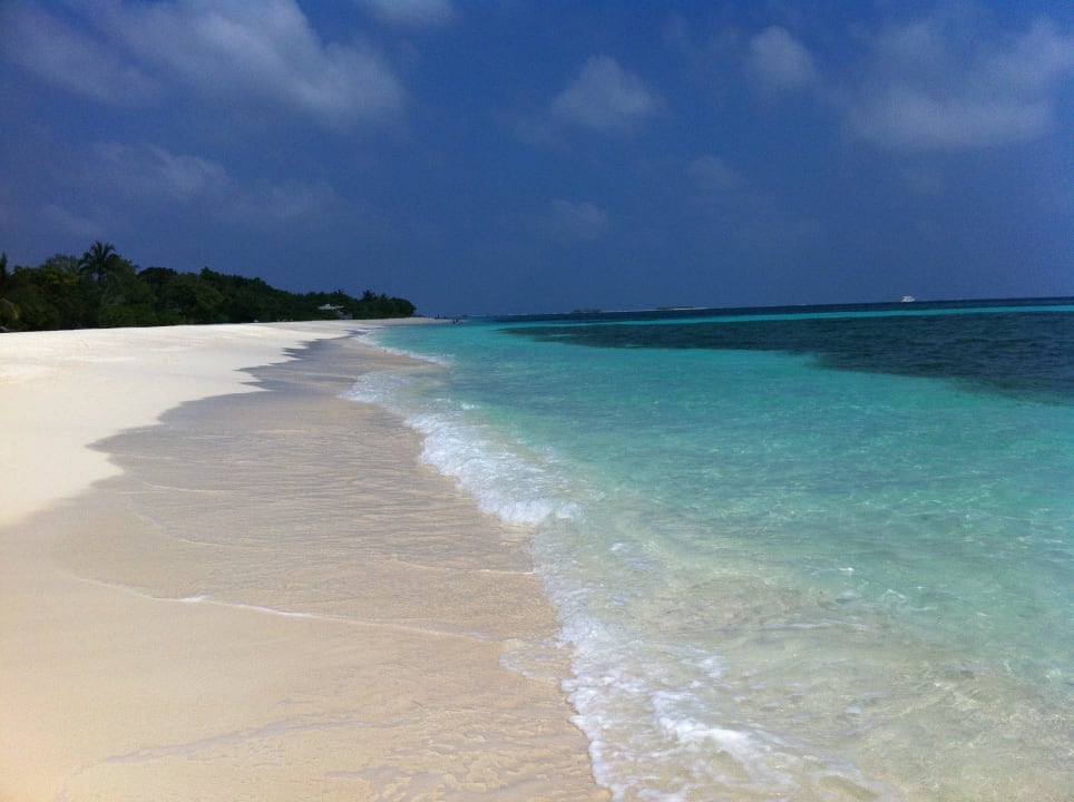 Strand Südseite Kuredu Island Resort & Spa