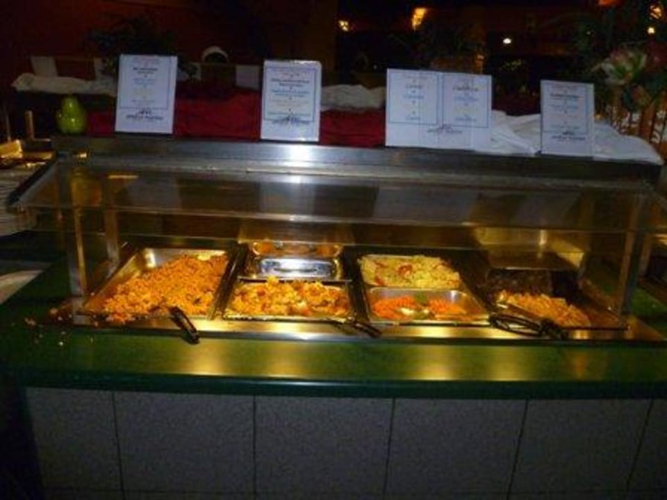 Büffet Grand Paradise Playa Dorada