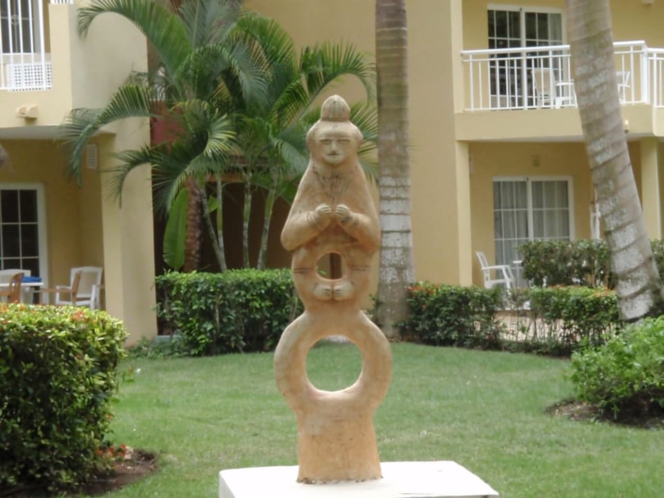 Wunderschöne Skulpturen Wyndham Alltra Punta Cana