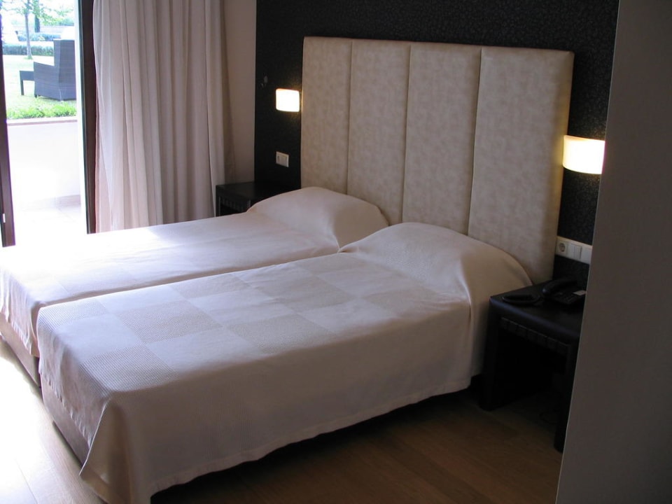 Bett Mediterranean Princess