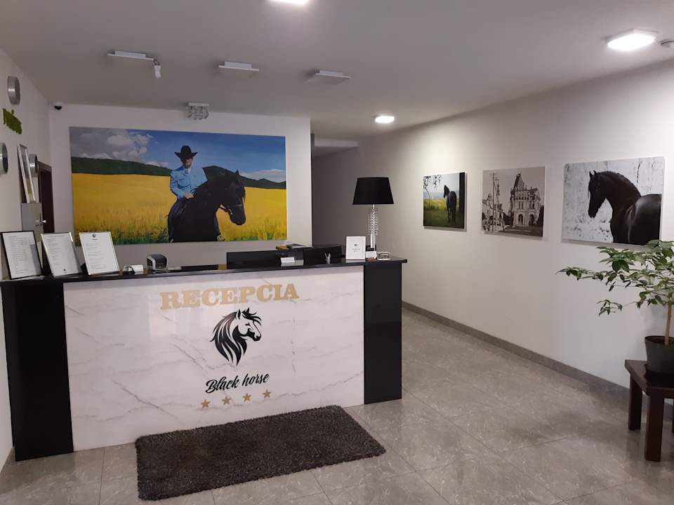 Lobby Black Horse